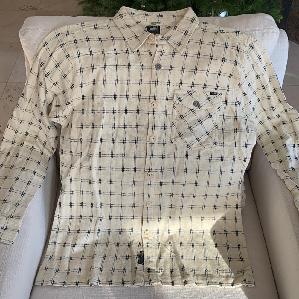 Brand New 100% Cotton Men’s Button Down Shirt